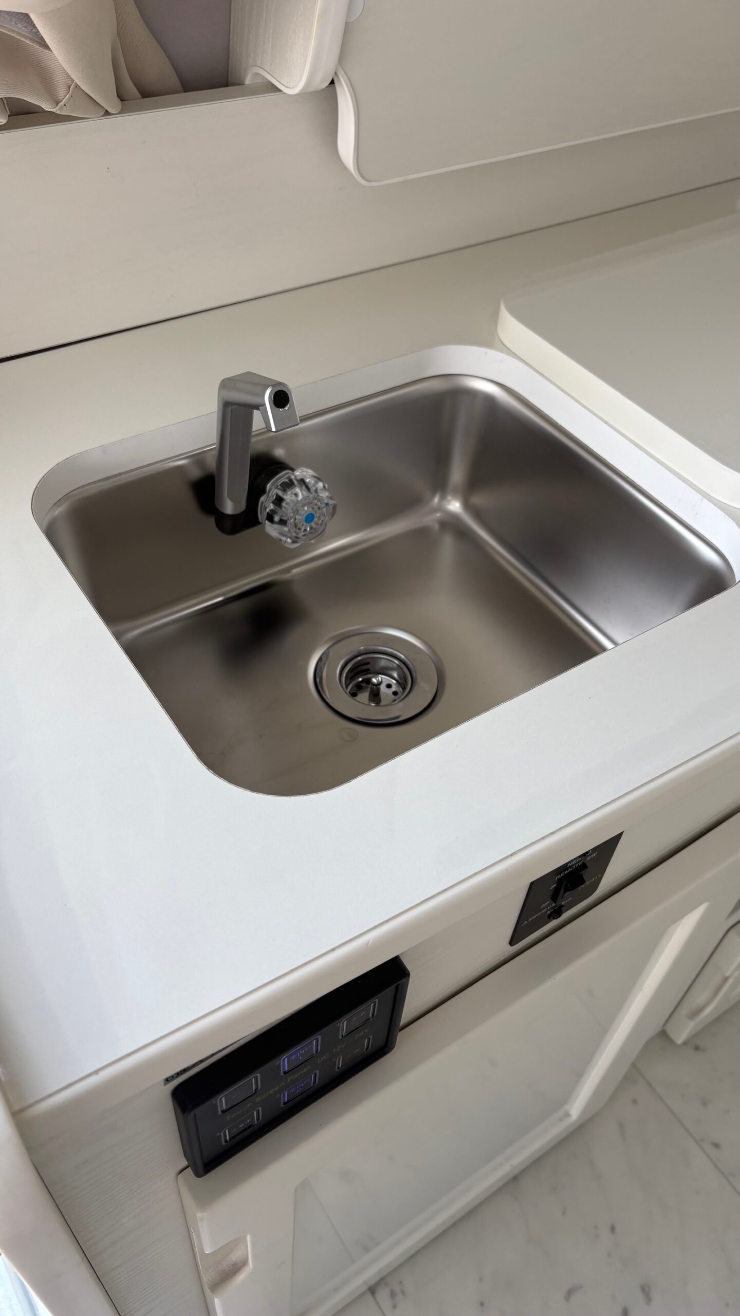 キャンピングカーイメージ